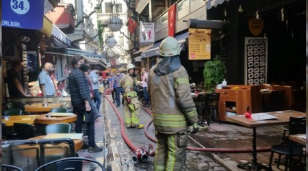 Beyoğlu Balık Pazarı'nda yangın paniği