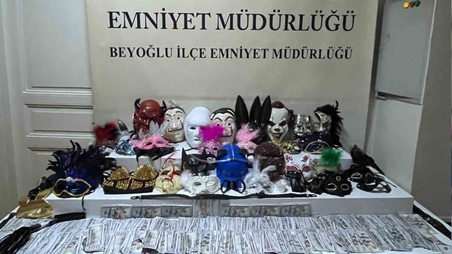 Beyoğlu'nda dolar saçanlar yakalandı: 13 gözaltı