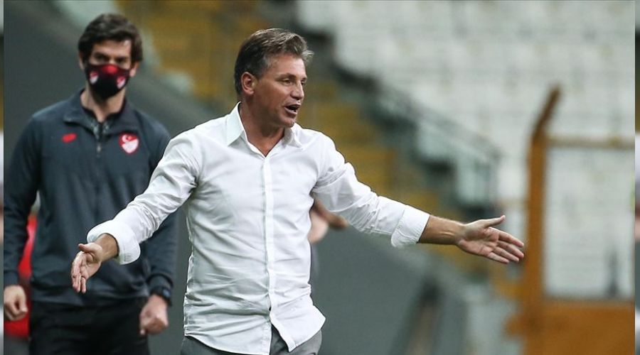 Bursa Tamer Tuna ile anlaştı