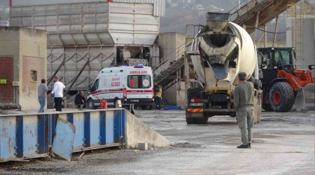 Çalıştığı makineye sıkıştı, hayatını kaybetti