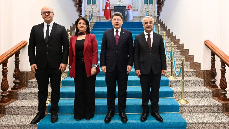 DEM Parti İmralı Heyeti, Adalet Bakanı ile görüştü