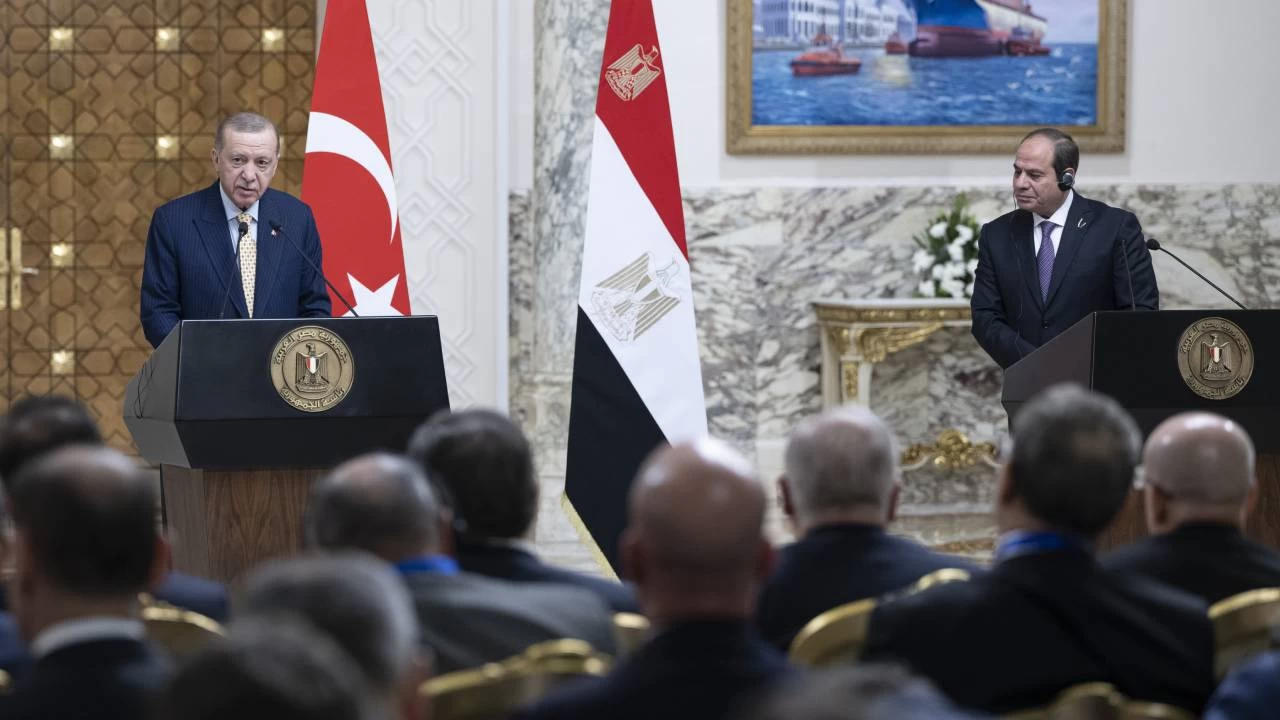 Erdoğan'dan Sisi'ye: Değerli kardeşimi en kısa sürede Ankara'ya bekliyorum