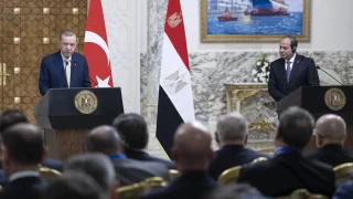 Erdoğan'dan Sisi'ye: Değerli kardeşimi en kısa sürede Ankara'ya bekliyorum