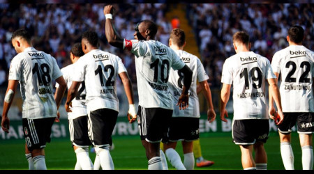 Futbolcular taraftarlardan özür diledi