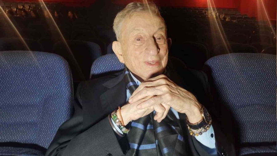 Haldun Dormen sahne rekoru kırdı