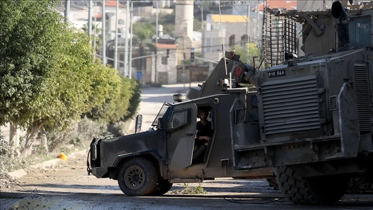 srail, Bat eria'nn El Halil kentinde 20 kiiyi gzaltna ald