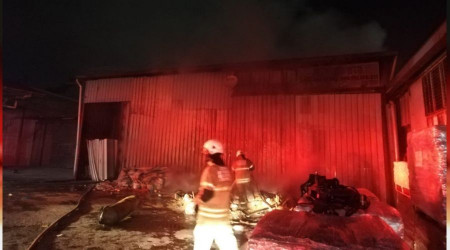 İzmir'de mobilya atölyesi kundaklandı