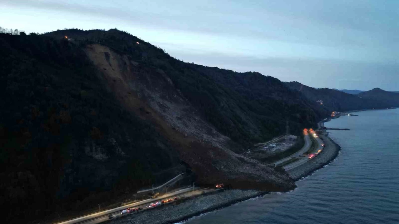 Karadeniz Sahil Yolu'nda heyelan tehlikesi artyor