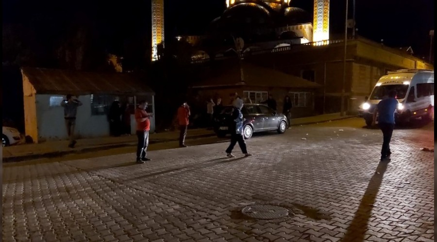 Karlıova'daki deprem paniğe neden oldu