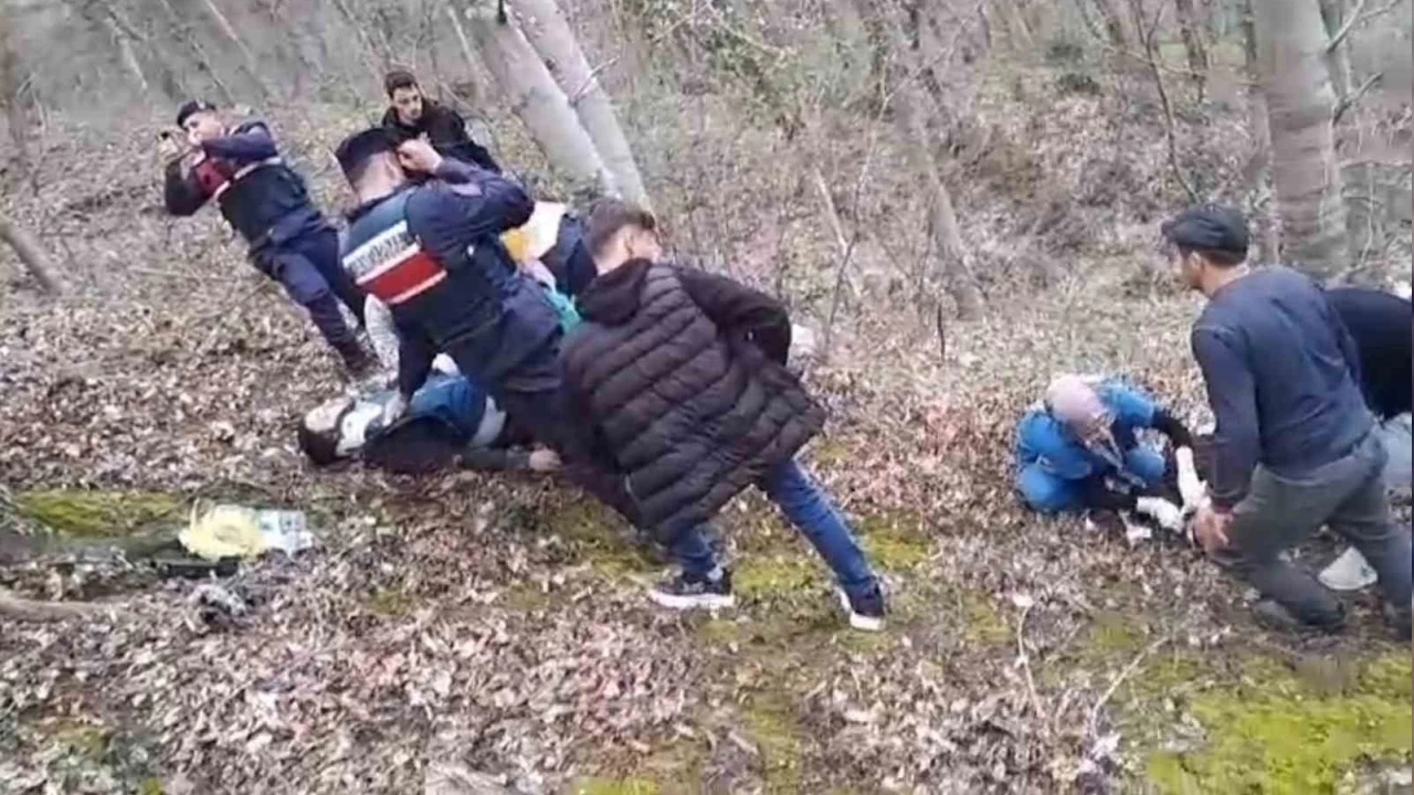 Kiraladıkları araçla kaza yaptılar: 1'i ağır, 2 yaralı