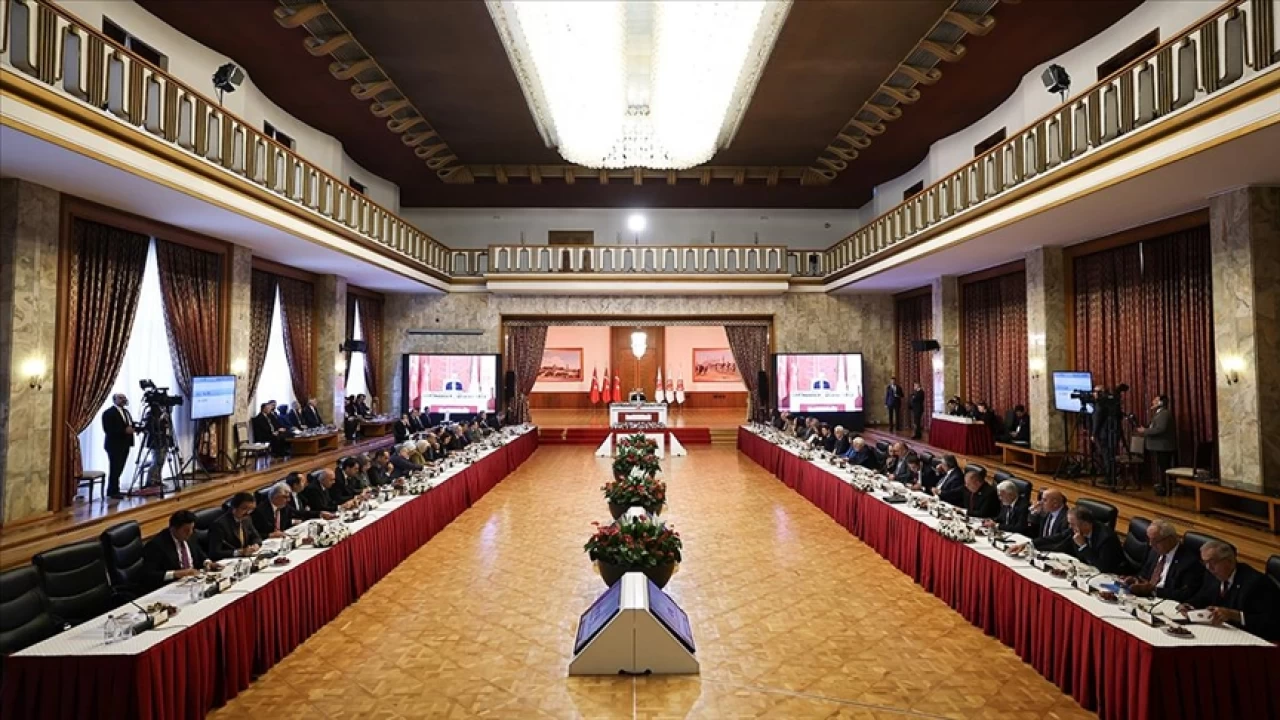 Komisyonun İmralı ziyaretinin tutanakları komisyonda özetlenerek okundu