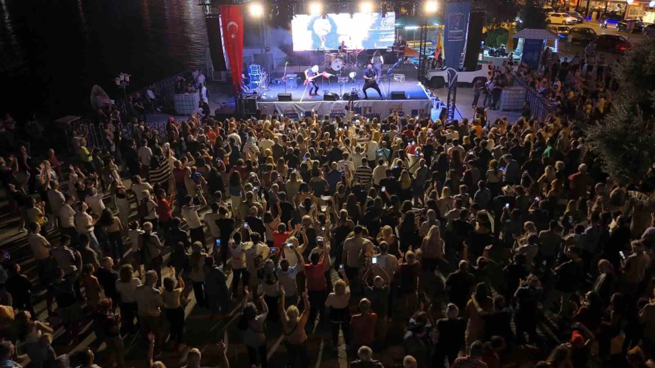 Kuadas Sokak Festivali'nin ilk gn