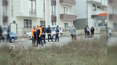 Mahalleyi koku sardı, 10 daire boşaltıldı