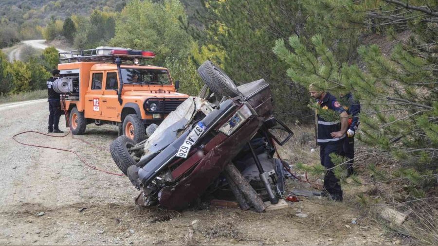 Otomobil takla attı: 2 yaralı