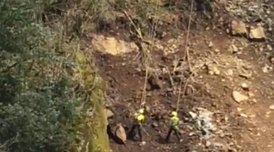 Rize'de karayollarında taş temizliği