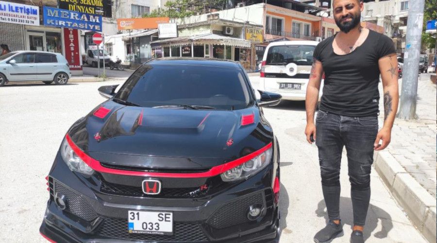 Saçlar gibi araçlara da şekil veriyor