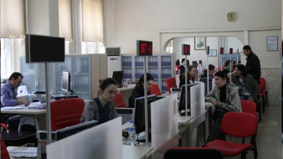 Sadaka versen, dilenci kabul etmez!