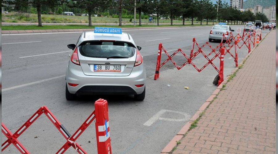 Sürücü kursları yüz yüze eğitime başlıyor