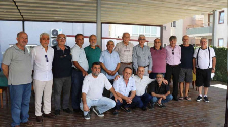 Tertipler 41 yıl sonra komutanlarına tekmil verdi