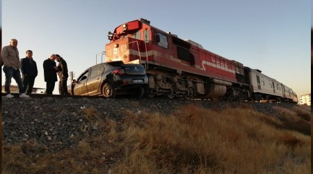 Trenin çarptığı iki kişi hayatını kaybetti