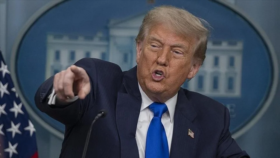 Trump, Kolombiya ve İran'ı tehdit etti, Grönland'a göz dikti