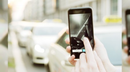 Uber, faaliyetlerini askıya aldı