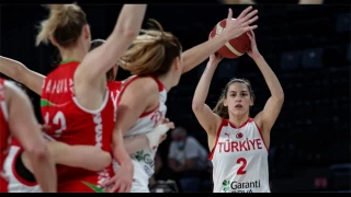 Yeni salonda hedef galibiyet