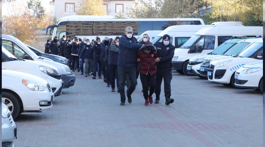 Yozgat'ta DEAŞ operasyonunda 22 zanlı yakalandı