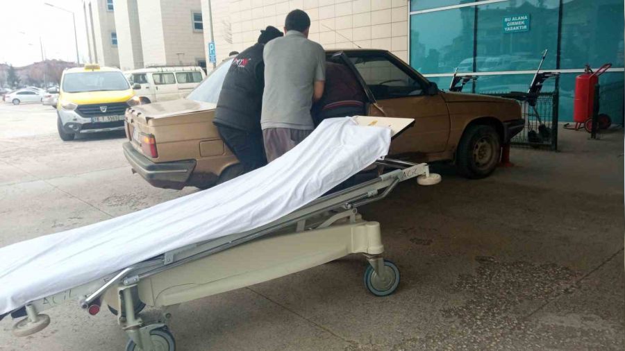 Yüksek gerilim direğine tırmanırken akıma kapılarak hayatını kaybetti