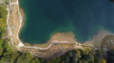300 yıllık Sülüklü Göl görenleri kendine hayran bırakıyor