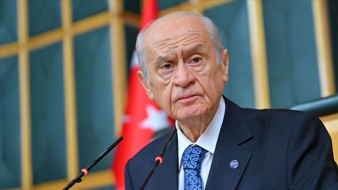 Bahçeli'den Komisyonun artık rapor yazmasını istedi