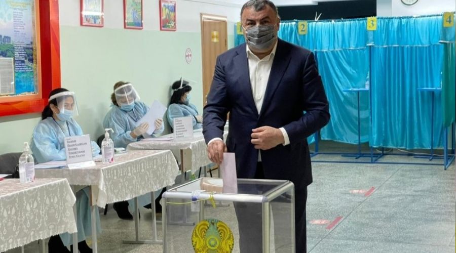 Başkan Kassanov, Kazakistan'da milletvekili seçildi