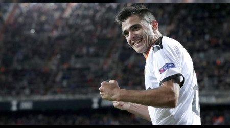 Yeni golcü geldi! "Fenerbahçe ile görüştüklerini bilmiyorum"