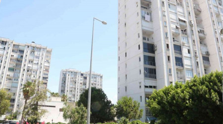 Bunu da gördük... Siteye kayyum atandı