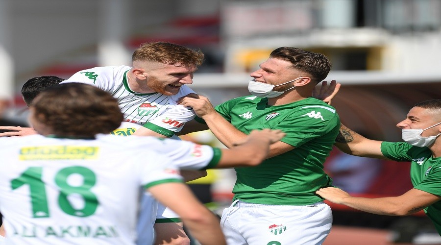 Bursaspor 3 sene sonra siftah yaptı