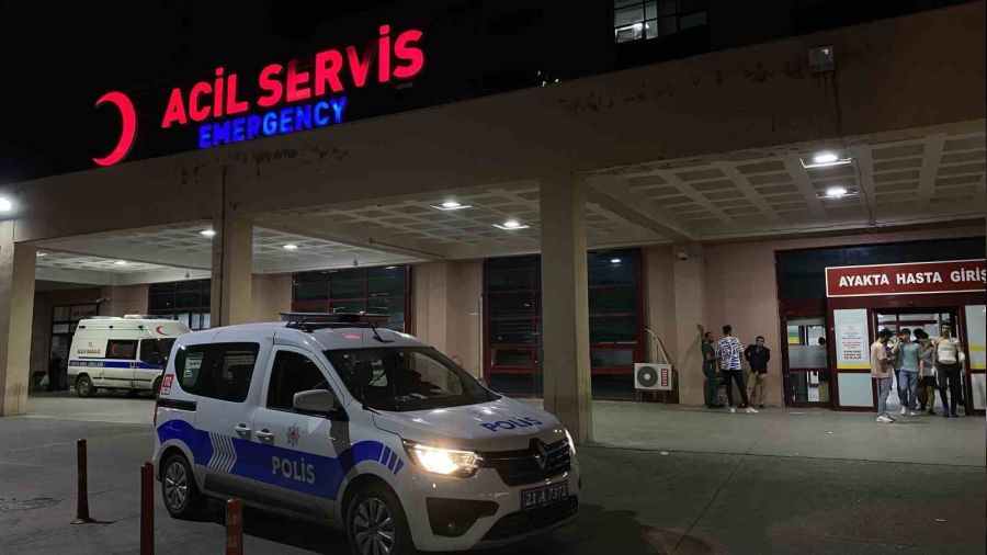 Diyarbakır'da damada silahlı saldırı: 1'i ağır 2 yaralı