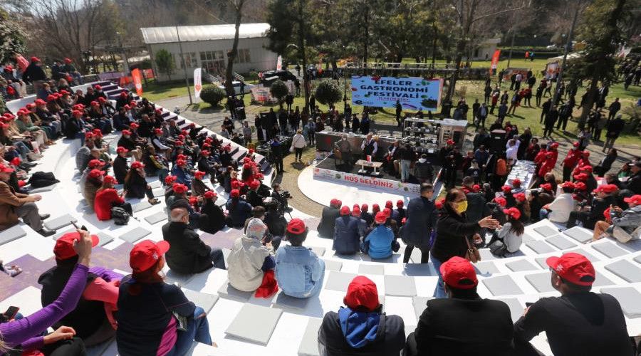 Efelerin dev festivali başladı