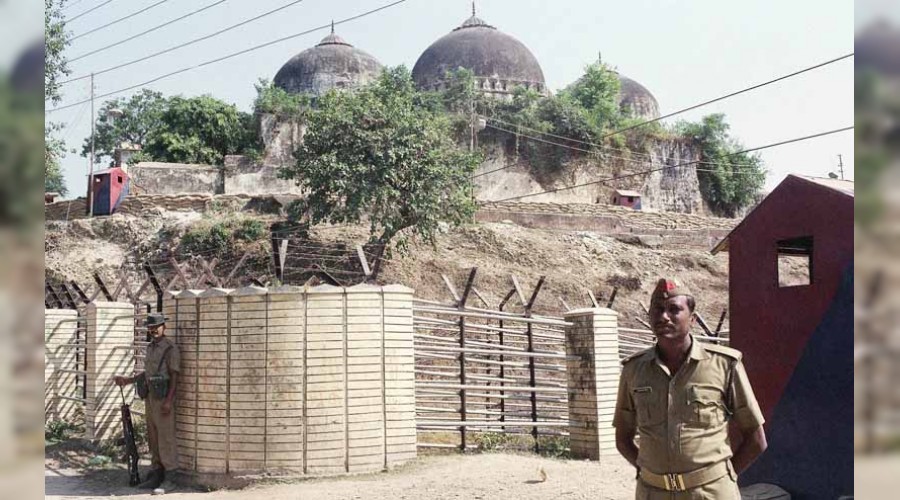 Hindistan’da cami tartışması büyüyor