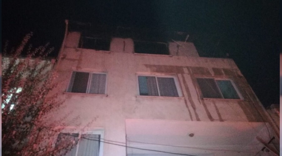 İzmir'de korkutan ev yangını