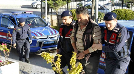 Kahvehanede oyun oynadığı arkadaşını öldürdü