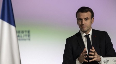 Macron Londra'da protesto edildi