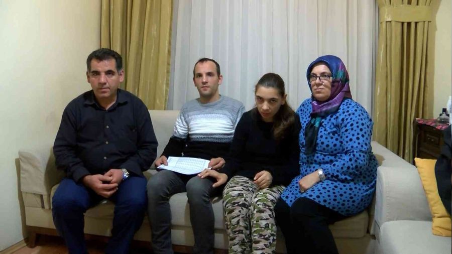 Maltepe'de engelli genci dolandırdılar