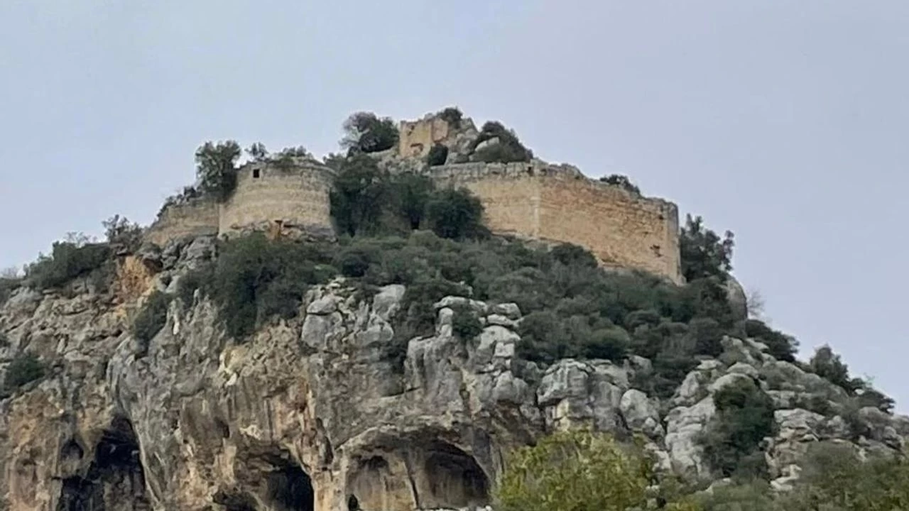 Mersin'in gizli kalelerinden Dal Kalesi