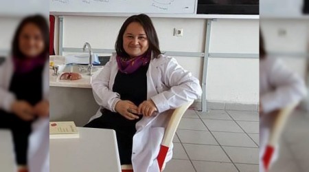 Minibüs öğretmenlere çarptı: 1 ölü