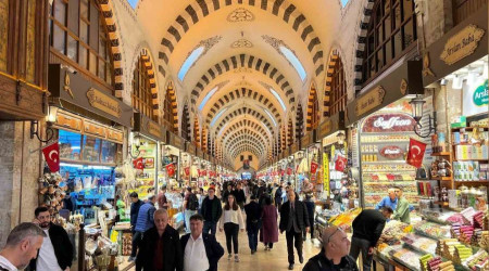 Mısır Çarşısı'nda Ramazan yoğunluğu sürüyor