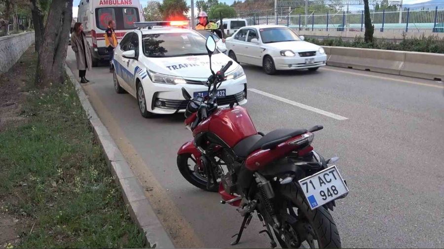 Motosikletten den anne ve kz lmden dnd