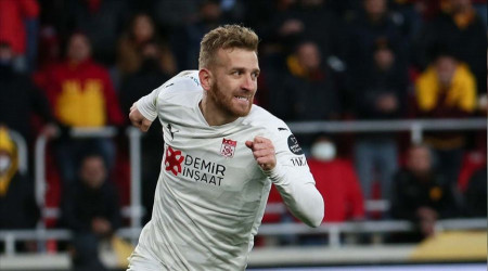 "Sivasspor'da oynamak benim için bir gururdu"
