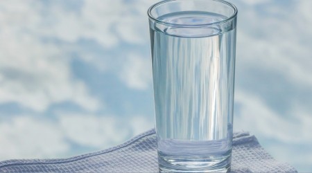 Su tüketerek böbreğinizi koruyun