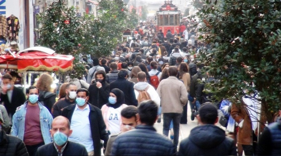 Taksim'de bugn oluan kalabalk dikkat ekti