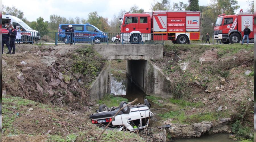 Yeni aldığı otomobiliyle dereye uçtu